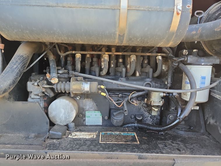 image for item DT5292 1999 Ditch Witch 410 SXD cable plow