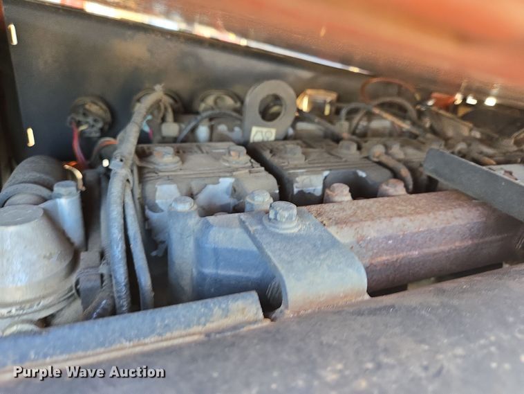 image for item DT5292 1999 Ditch Witch 410 SXD cable plow