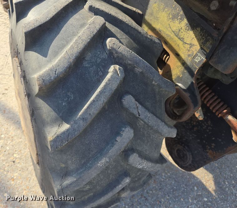 image for item DT5292 1999 Ditch Witch 410 SXD cable plow