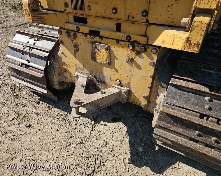 image for item DT7515 1995 John Deere 550G dozer