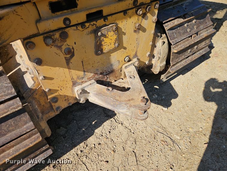 image for item DT7515 1995 John Deere 550G dozer