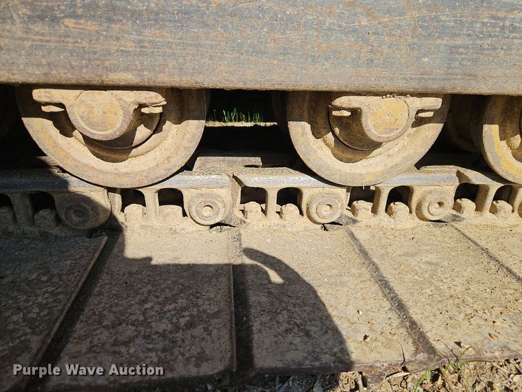 image for item DT7515 1995 John Deere 550G dozer