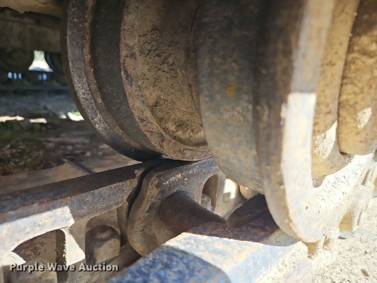 image for item DT7515 1995 John Deere 550G dozer