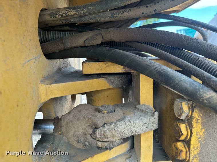 image for item DV2822 1995 Champion SuperPac 600p single drum vibratory roller