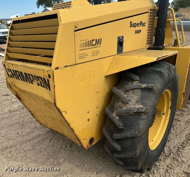 image for item DV2822 1995 Champion SuperPac 600p single drum vibratory roller