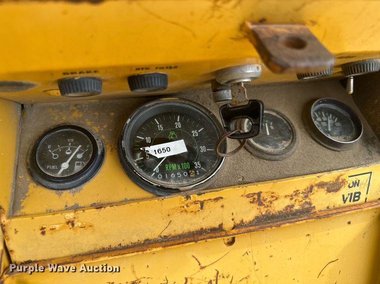 image for item DV2822 1995 Champion SuperPac 600p single drum vibratory roller