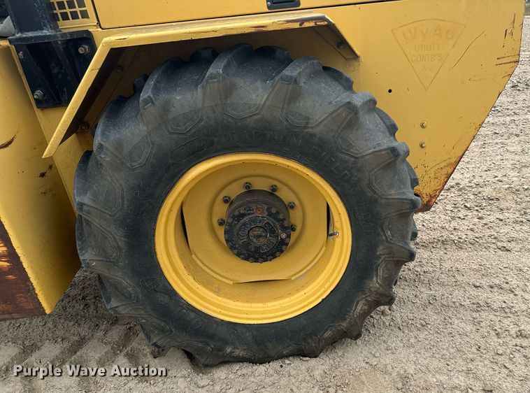 image for item DV2822 1995 Champion SuperPac 600p single drum vibratory roller