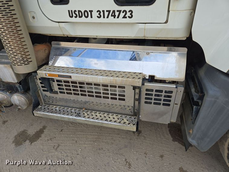 image for item DV5254 2019 Mack Granite dump truck