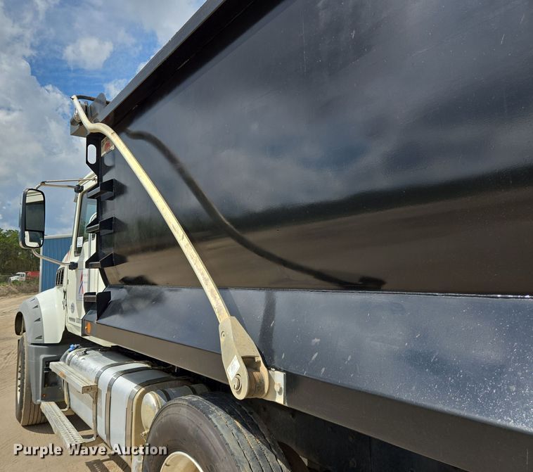 image for item DV5254 2019 Mack Granite dump truck