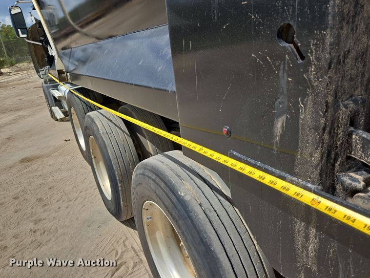 image for item DV5254 2019 Mack Granite dump truck