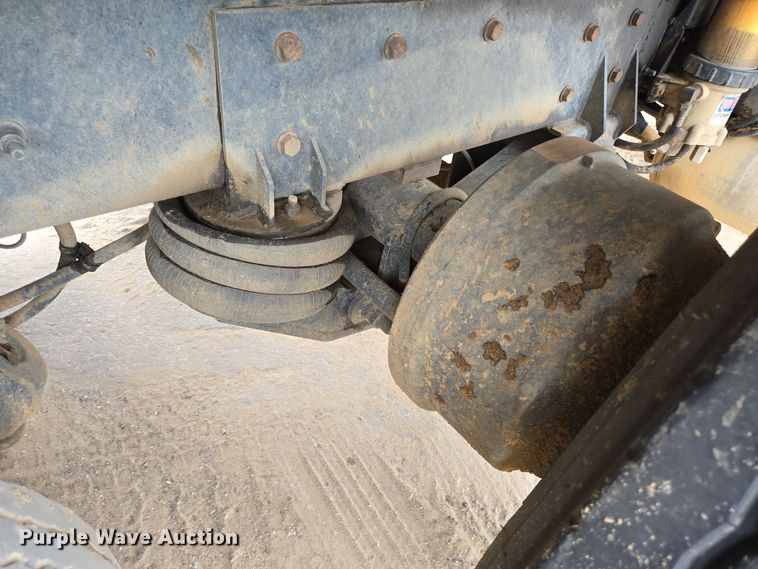 image for item DV5254 2019 Mack Granite dump truck