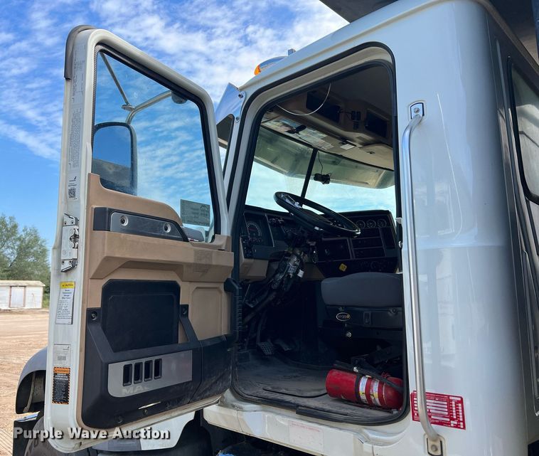 image for item DV5254 2019 Mack Granite dump truck