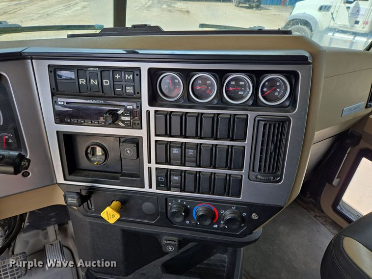 image for item DV5254 2019 Mack Granite dump truck