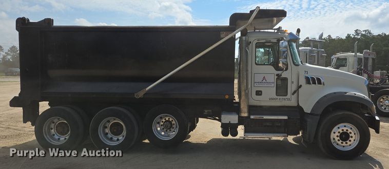 image for item DV5255 2019 Mack Granite dump truck