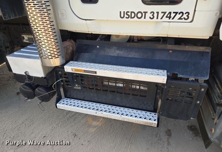 image for item DV5255 2019 Mack Granite dump truck