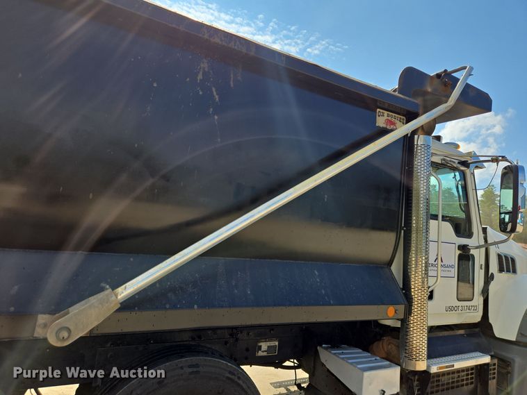 image for item DV5255 2019 Mack Granite dump truck