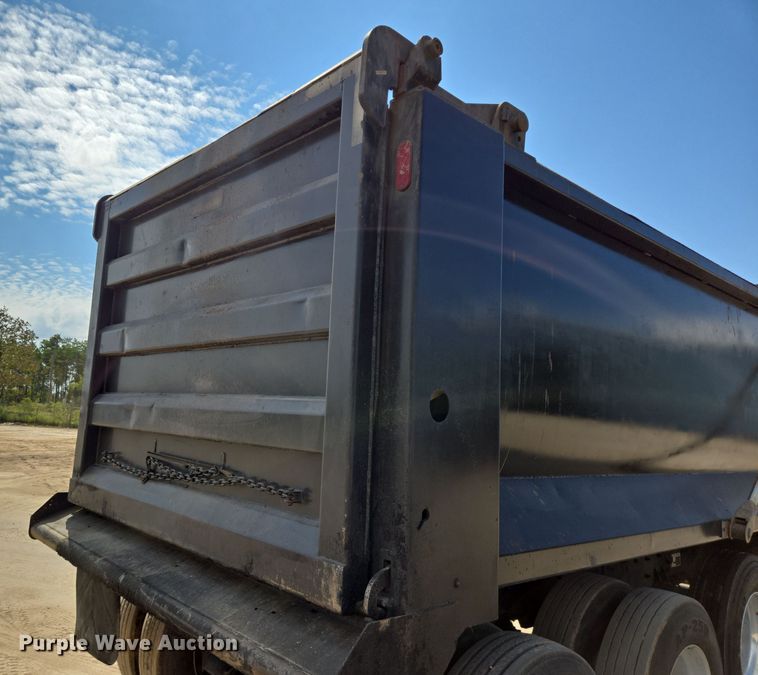 image for item DV5255 2019 Mack Granite dump truck