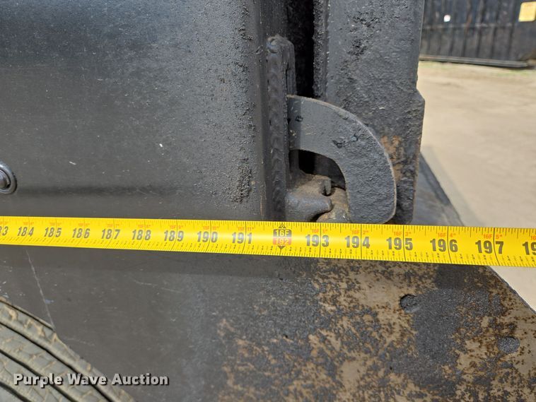 image for item DV5255 2019 Mack Granite dump truck