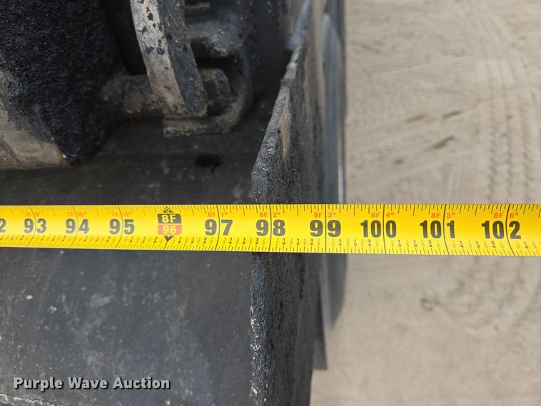 image for item DV5255 2019 Mack Granite dump truck