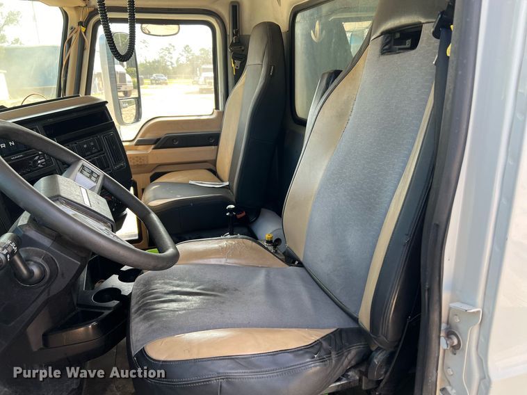 image for item DV5255 2019 Mack Granite dump truck