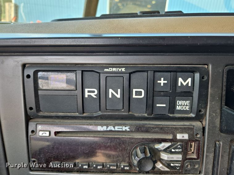 image for item DV5255 2019 Mack Granite dump truck