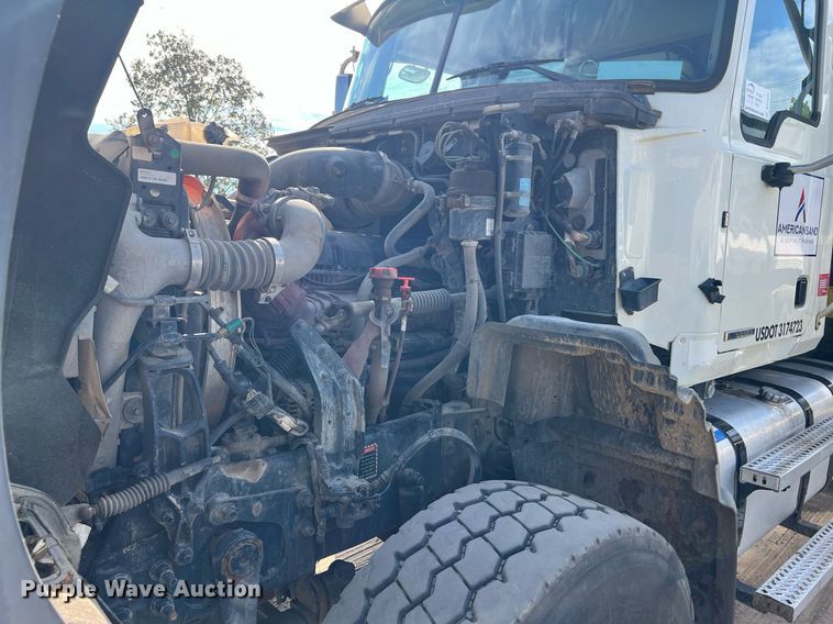 image for item DV5255 2019 Mack Granite dump truck