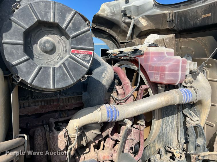 image for item DV5255 2019 Mack Granite dump truck