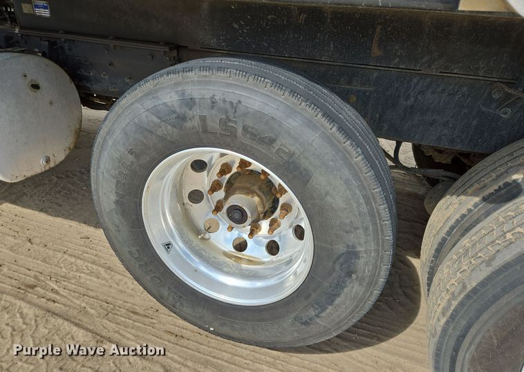 image for item DV5255 2019 Mack Granite dump truck