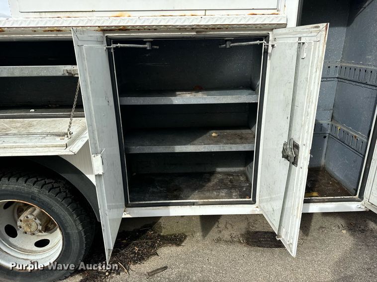 image for item DV5946 2007 Ford F550 Super Duty XL  utility / service truck