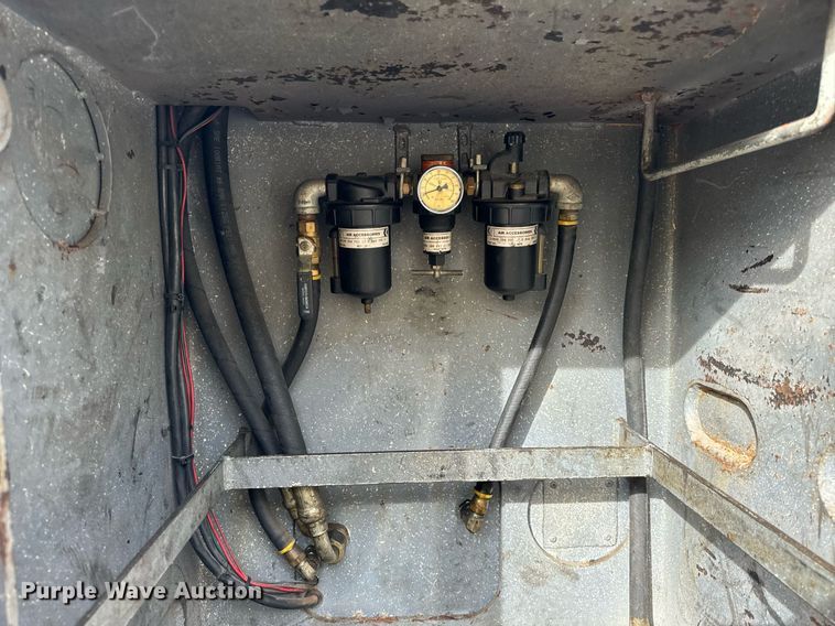 image for item DV5946 2007 Ford F550 Super Duty XL  utility / service truck