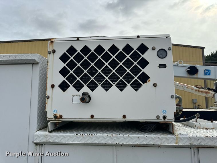 image for item DV5946 2007 Ford F550 Super Duty XL  utility / service truck