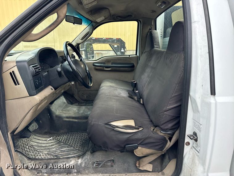 image for item DV5946 2007 Ford F550 Super Duty XL  utility / service truck