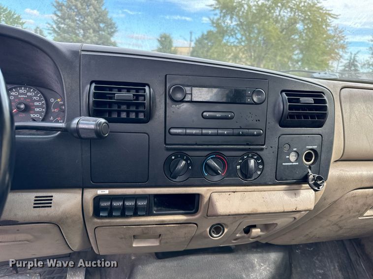 image for item DV5946 2007 Ford F550 Super Duty XL  utility / service truck