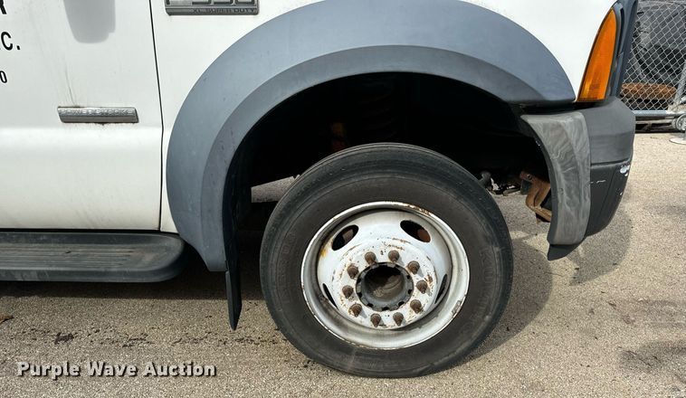 image for item DV5946 2007 Ford F550 Super Duty XL  utility / service truck