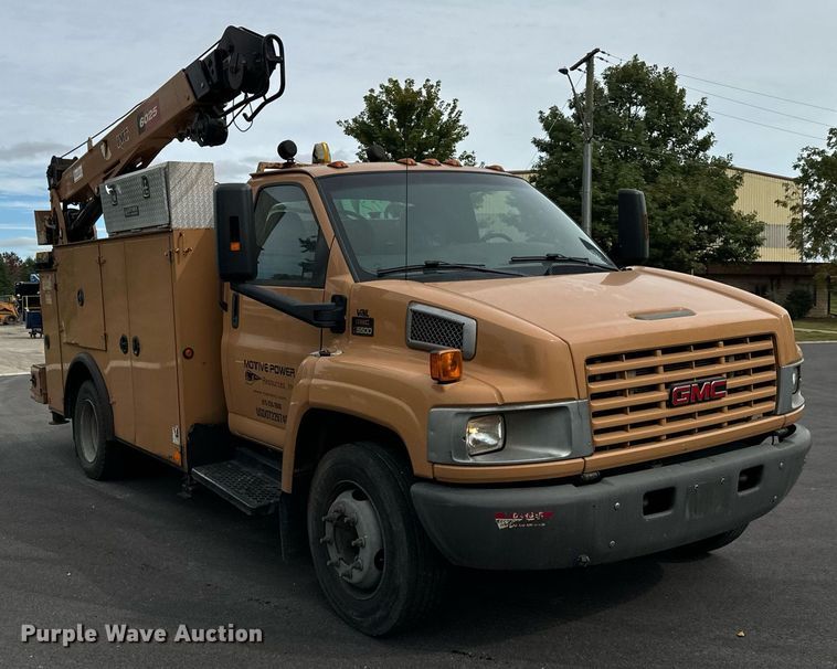 image for item DV5947 2008 GMC C5500 utility / service truck