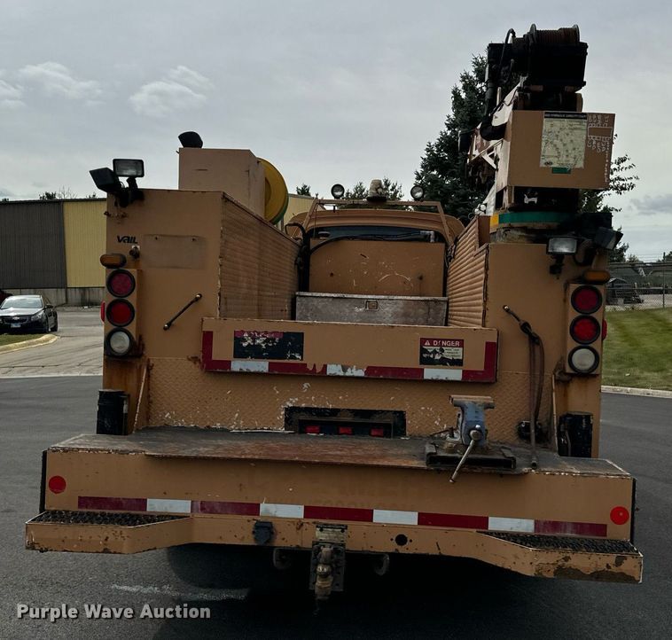 image for item DV5947 2008 GMC C5500 utility / service truck