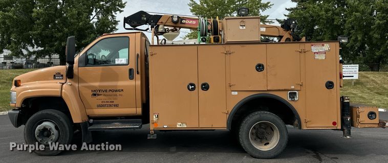 image for item DV5947 2008 GMC C5500 utility / service truck