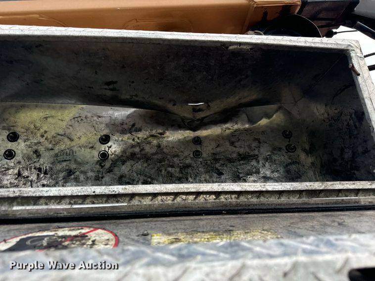 image for item DV5947 2008 GMC C5500 utility / service truck