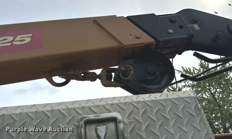 image for item DV5947 2008 GMC C5500 utility / service truck