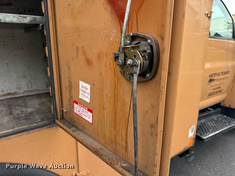 image for item DV5947 2008 GMC C5500 utility / service truck