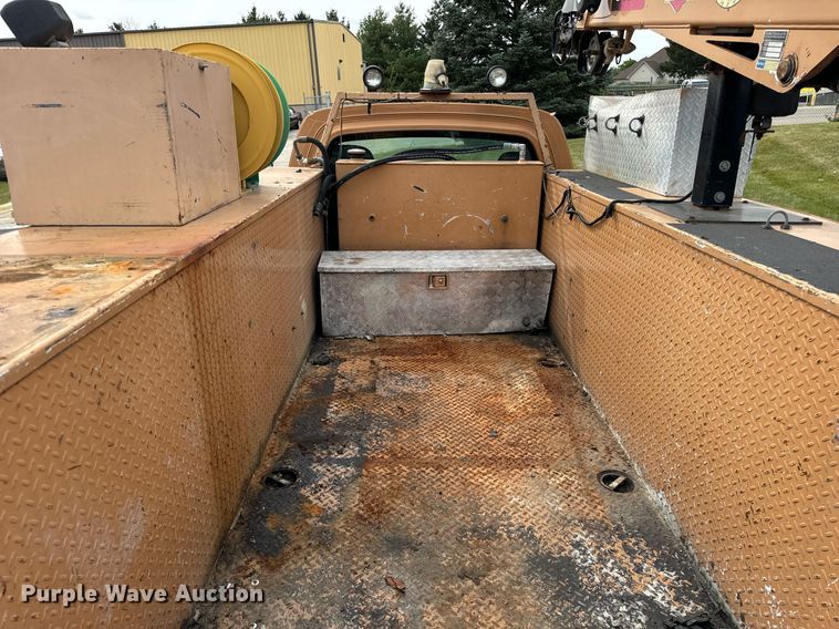 image for item DV5947 2008 GMC C5500 utility / service truck