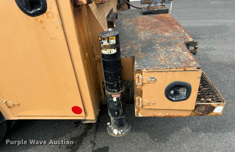 image for item DV5947 2008 GMC C5500 utility / service truck