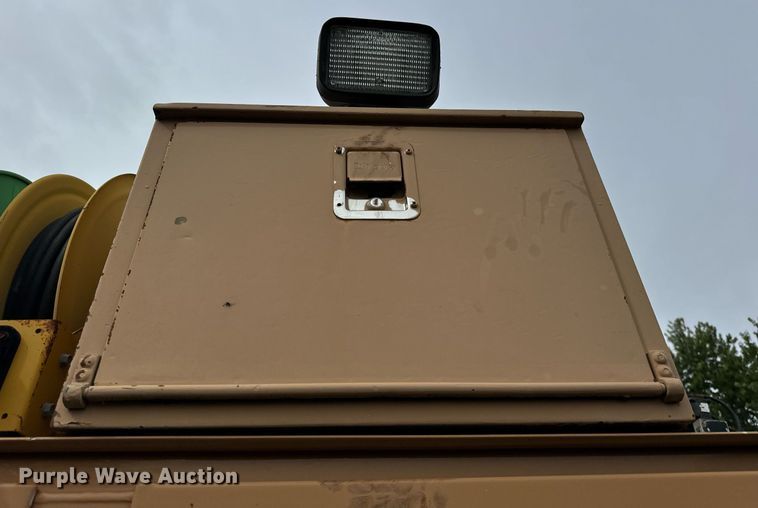 image for item DV5947 2008 GMC C5500 utility / service truck