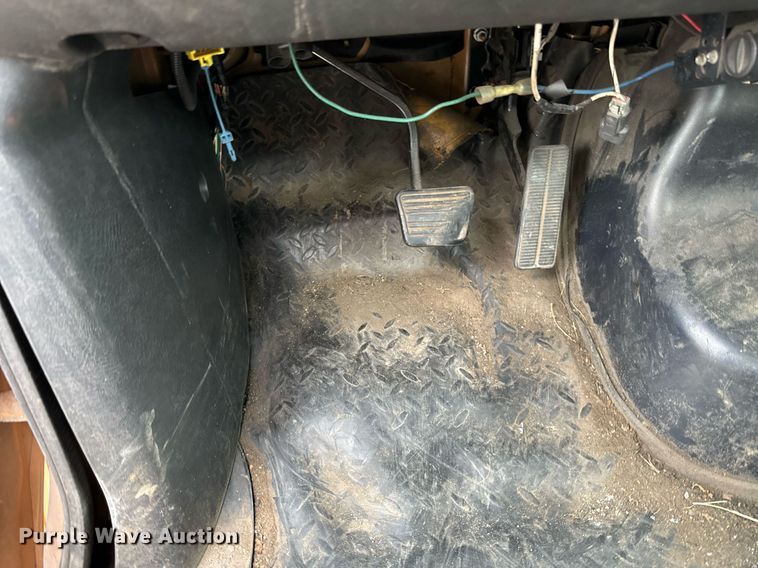 image for item DV5947 2008 GMC C5500 utility / service truck