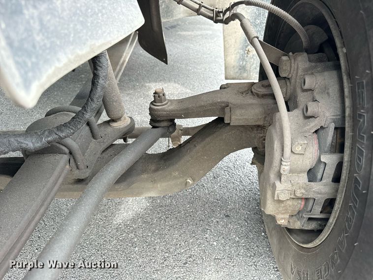 image for item DV5947 2008 GMC C5500 utility / service truck