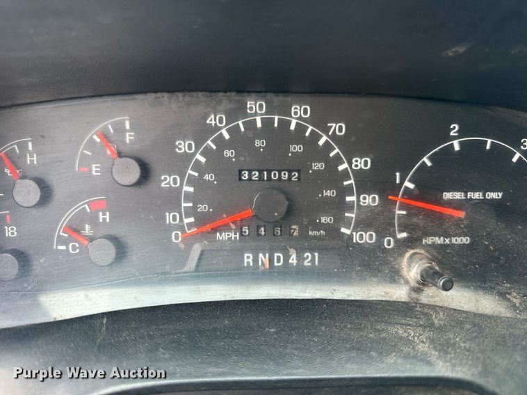 image for item DV5948 2004 Ford  F650 Super Duty  XL  utility / service truck