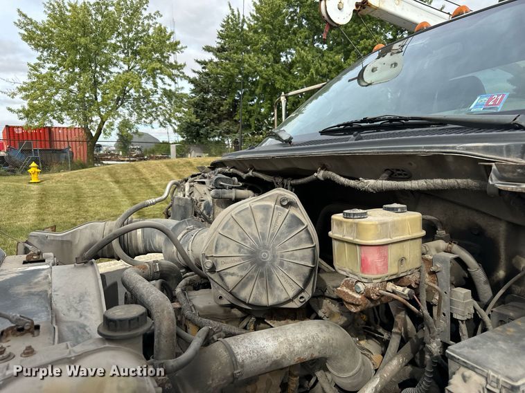 image for item DV5948 2004 Ford  F650 Super Duty  XL  utility / service truck