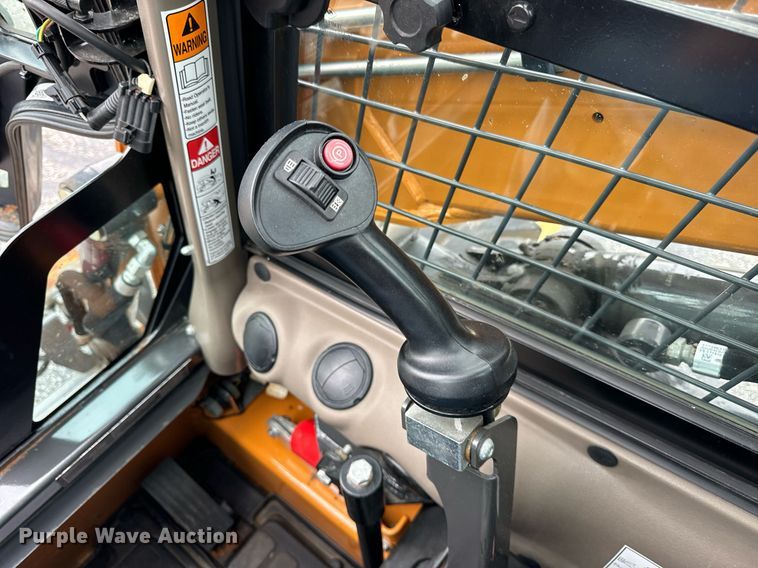 image for item DV5950 2016 Case SV280 skid steer loader