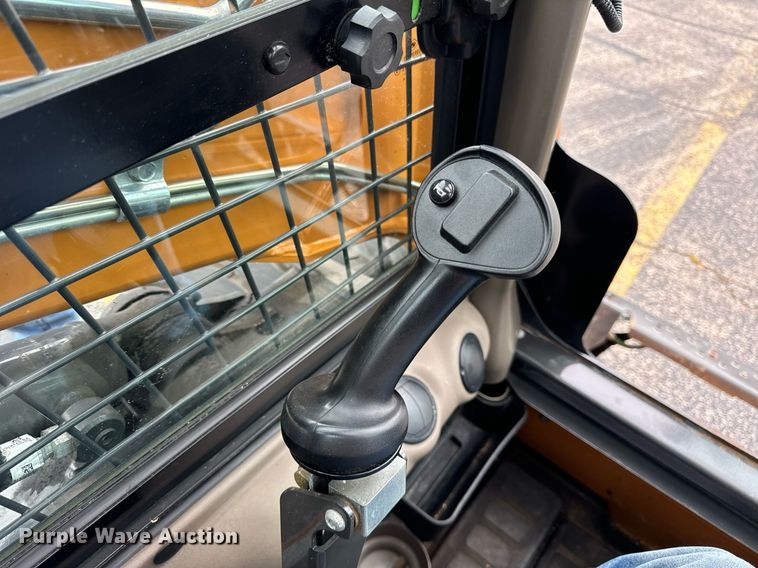 image for item DV5950 2016 Case SV280 skid steer loader