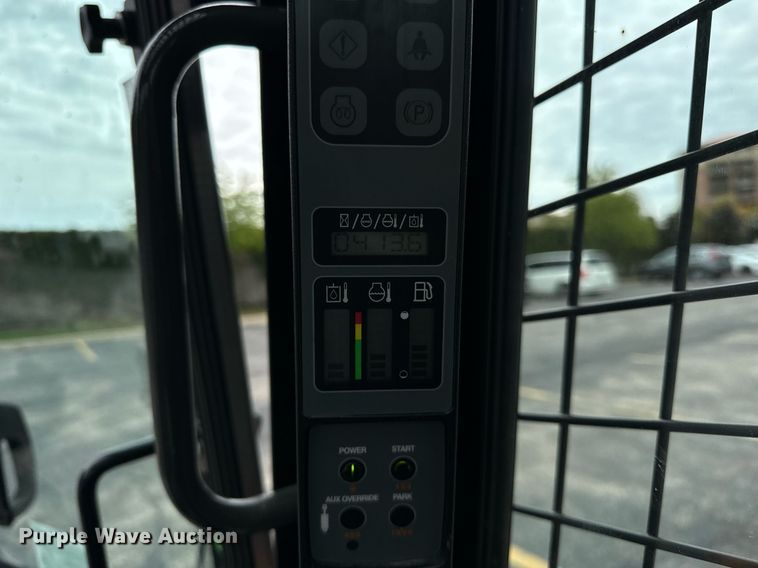 image for item DV5950 2016 Case SV280 skid steer loader